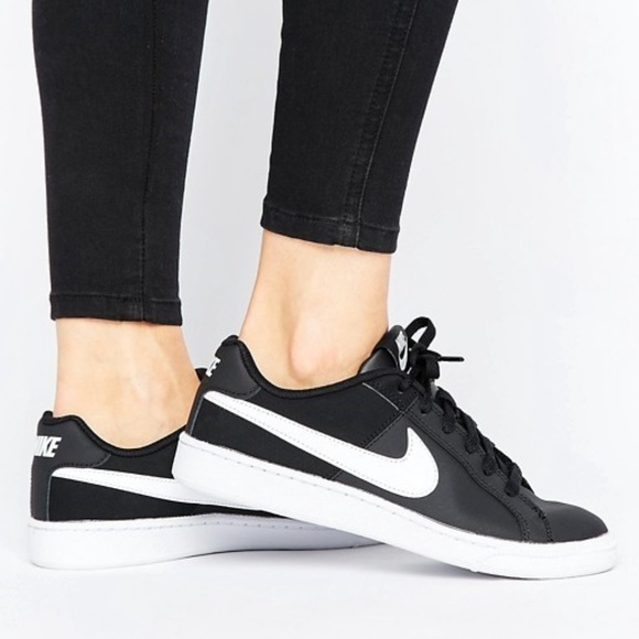 {keywor d} nike court royale sneaker